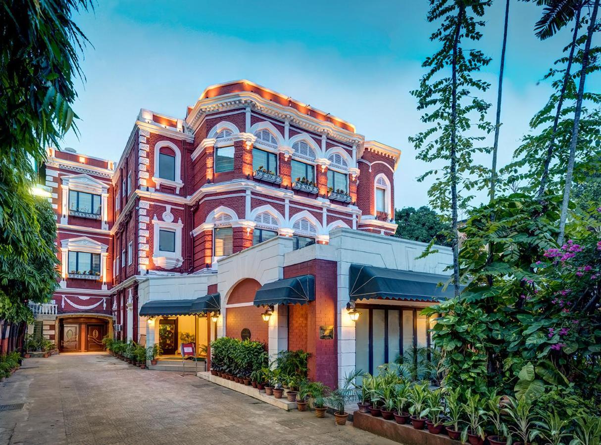 Hotel The Astor Kalkutta Exterior foto