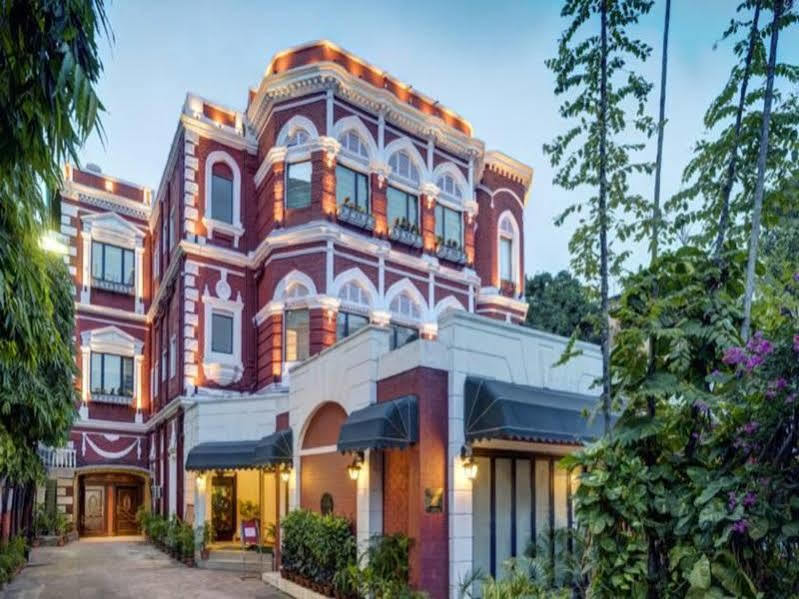 Hotel The Astor Kalkutta Exterior foto
